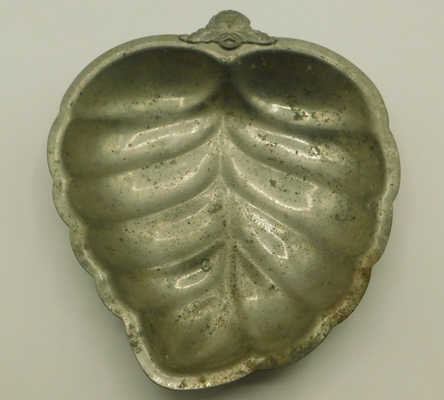 Pewter Grape Leaf Dish